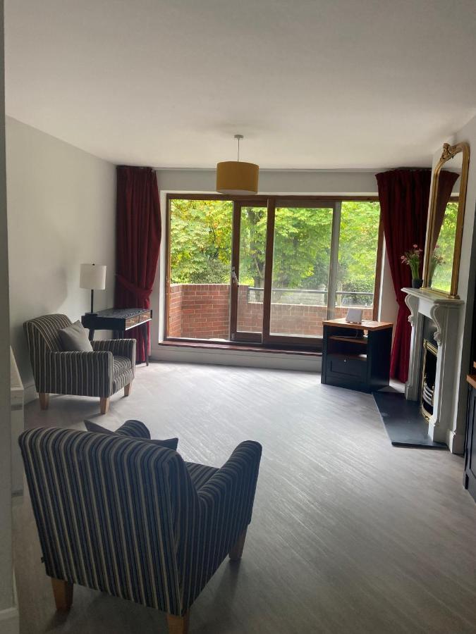 Waterloo Town House & Suites Dublin Room photo