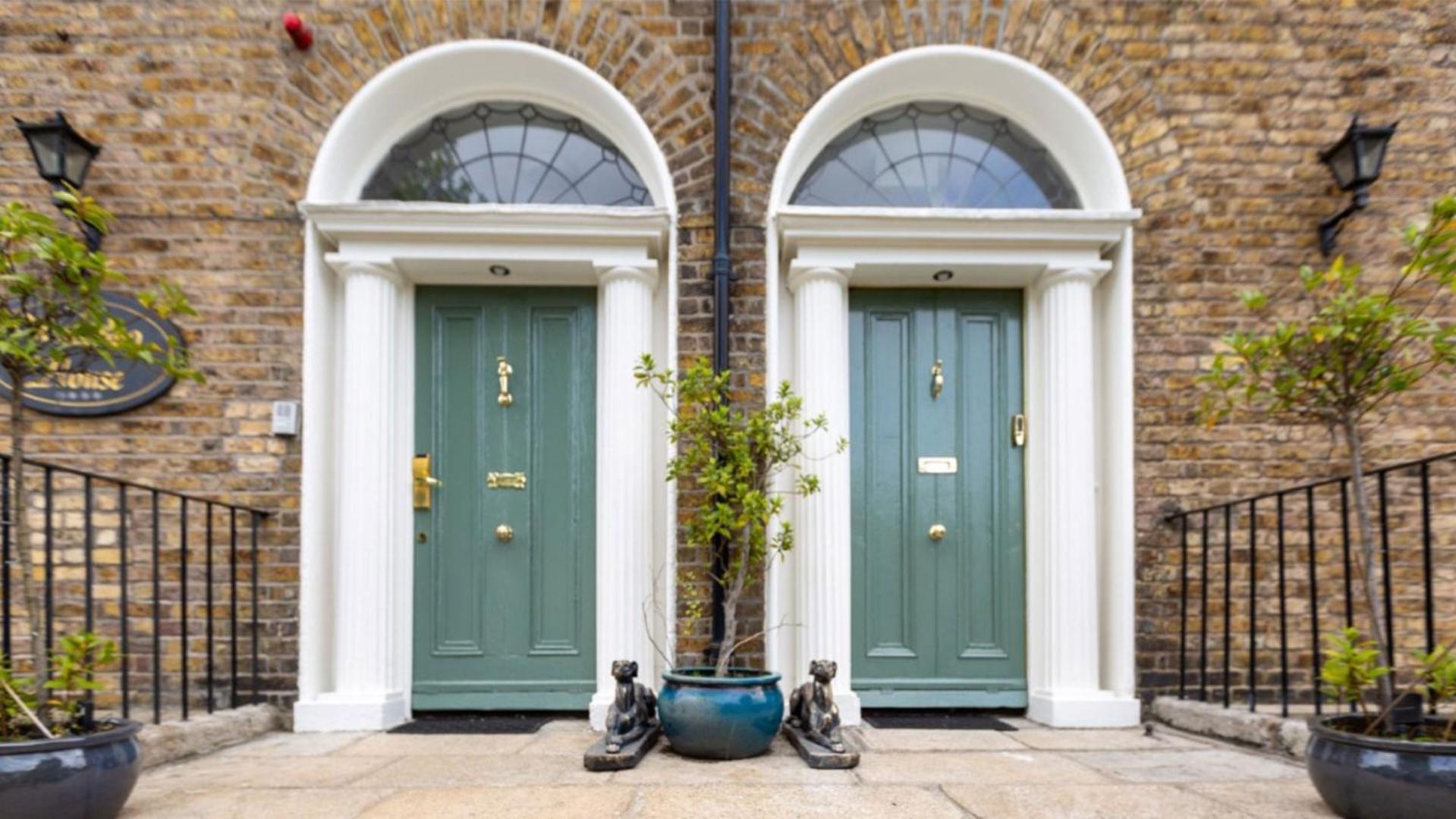 Waterloo Town House & Suites Dublin Exterior photo